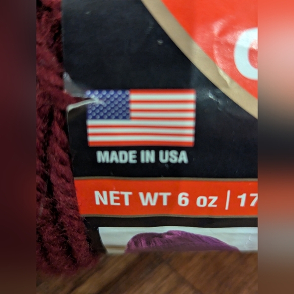 RED HEART SUPER SAVER CHUNKY Burgundy Claret. NET WT 6 oz 170 g - Picture 2 of 8